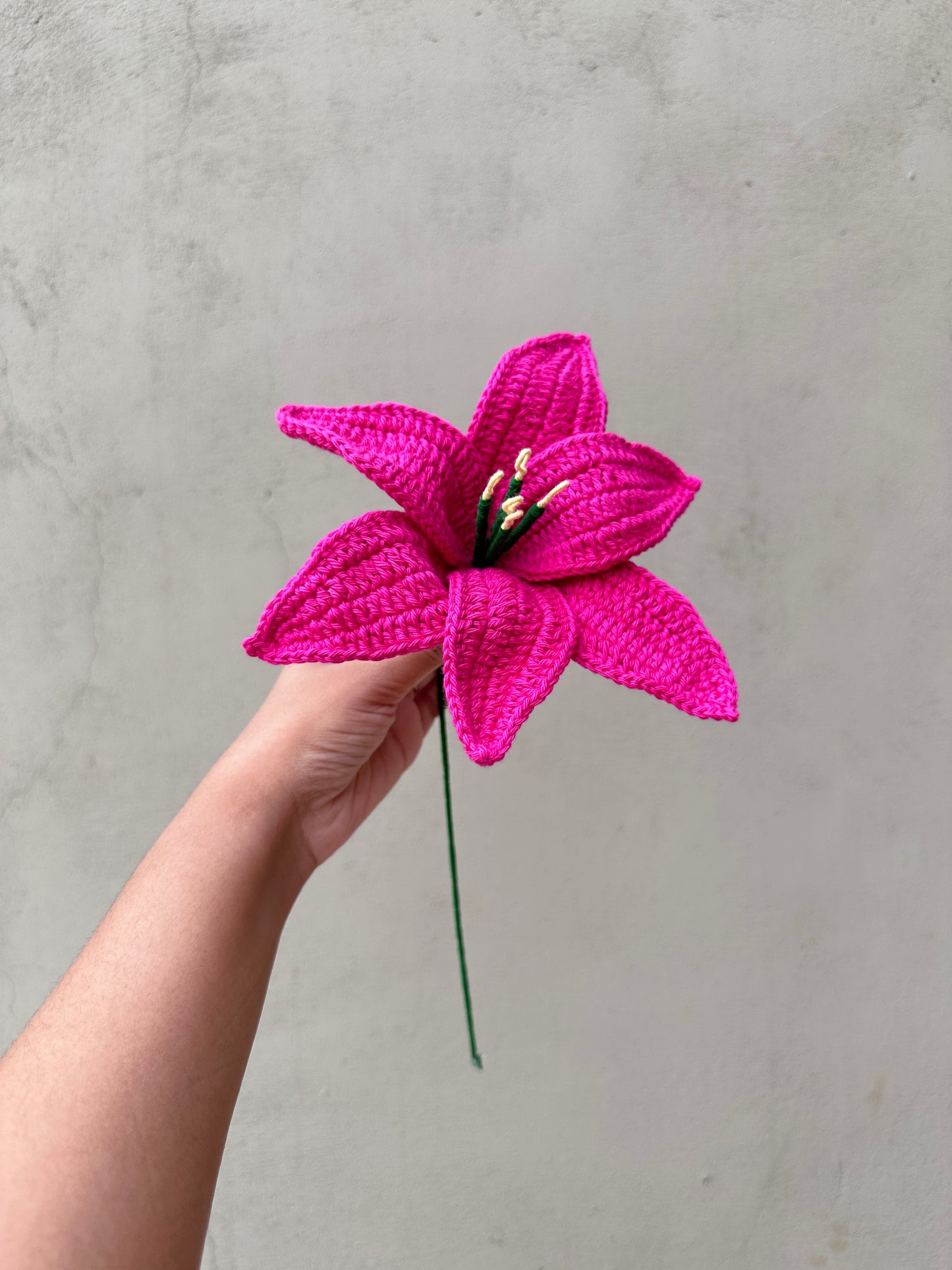 Crochet lily flower
